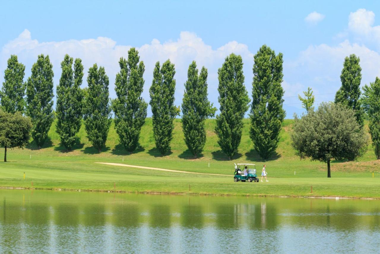 Golf Residenza Aparthotel Peschiera del Garda Exterior photo